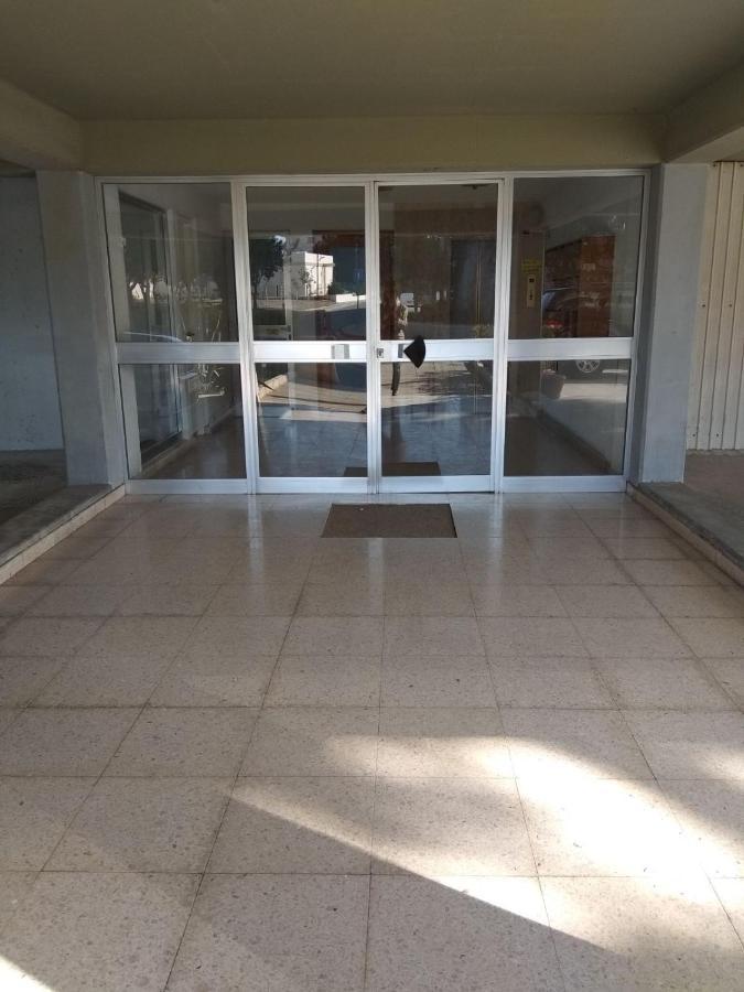 Seaside Spacious Apartment With Sea View リマソール エクステリア 写真