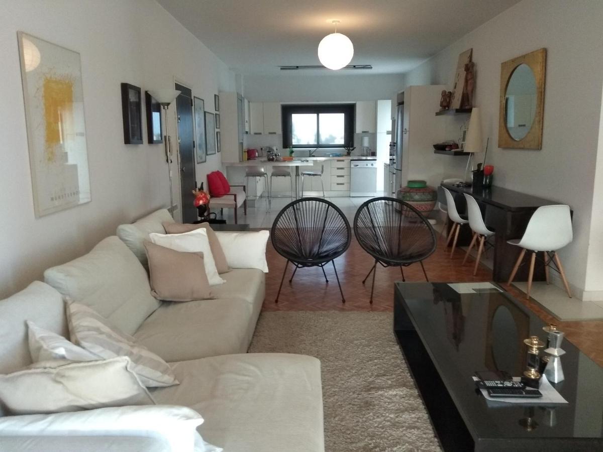Seaside Spacious Apartment With Sea View リマソール エクステリア 写真